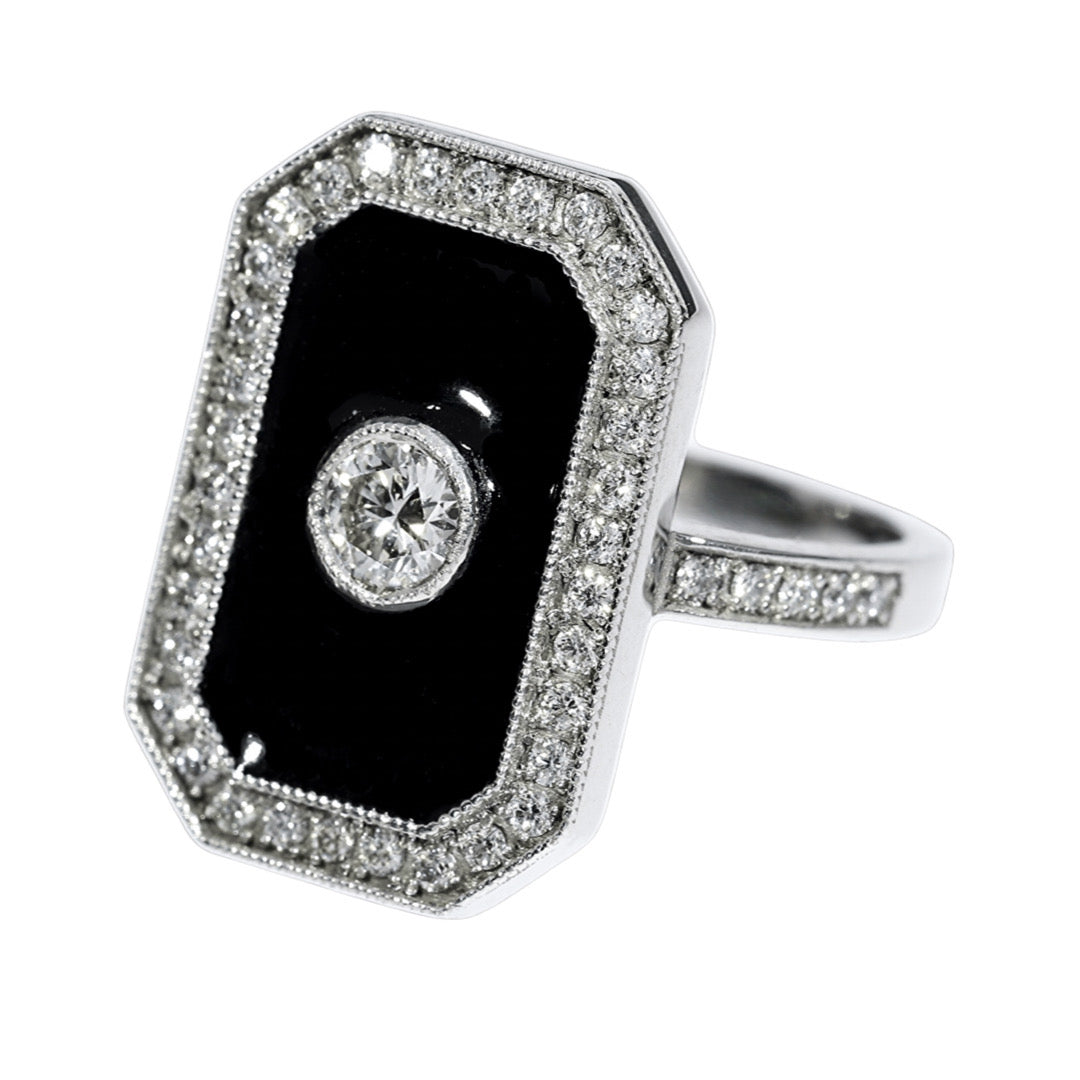 Elegant Diamond Ring - 18kt White Gold