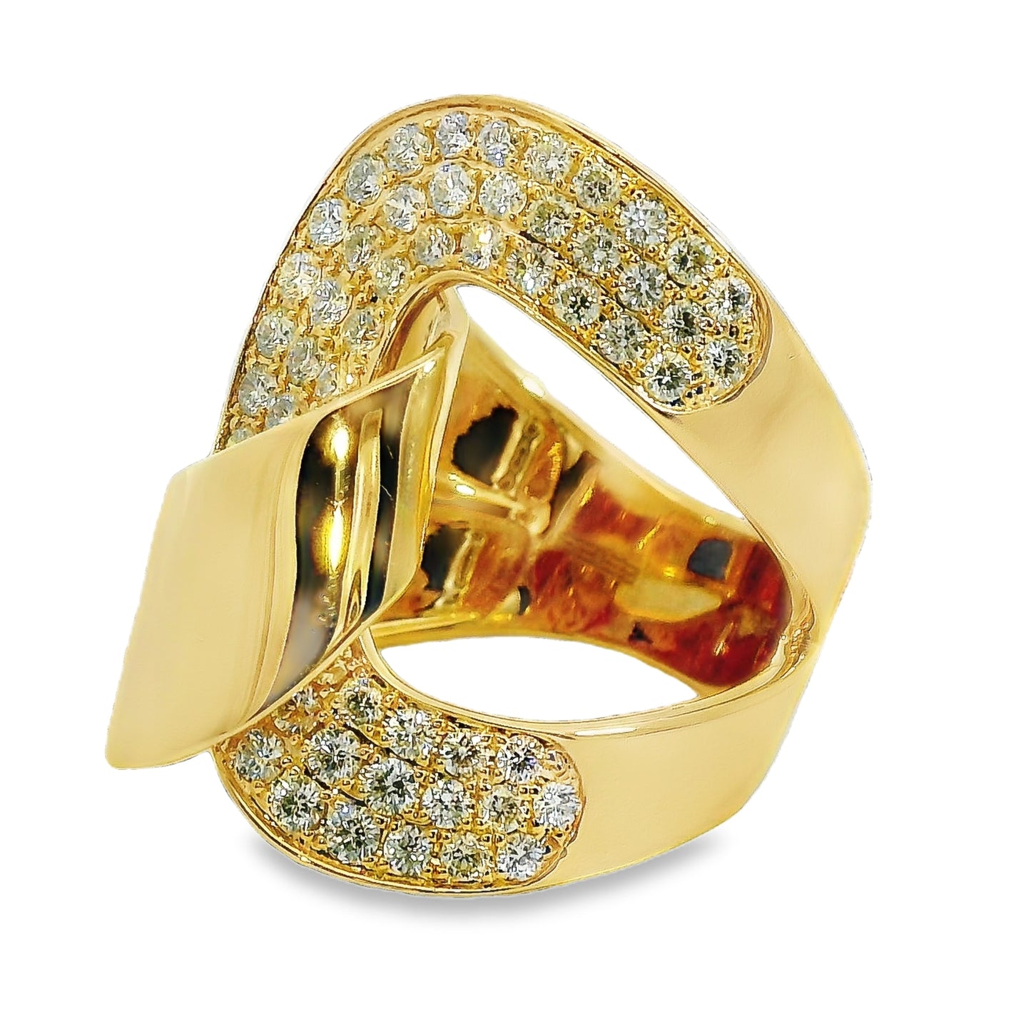 Elegant Gold and Diamond Ring