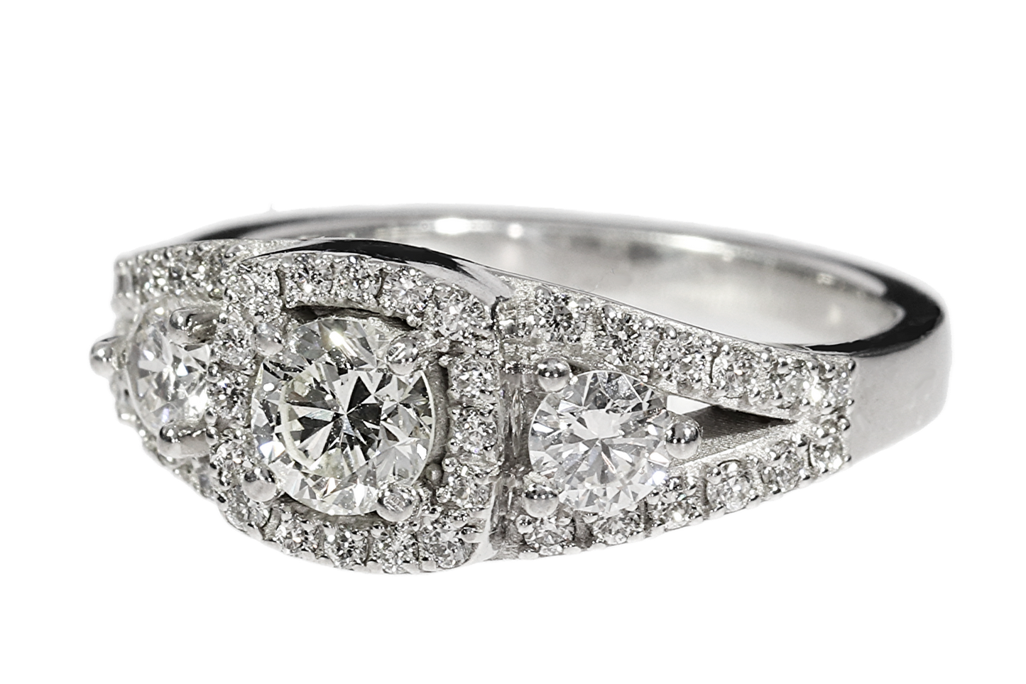 Natural GIA Diamond Engagement Ring - 18kt White Gold