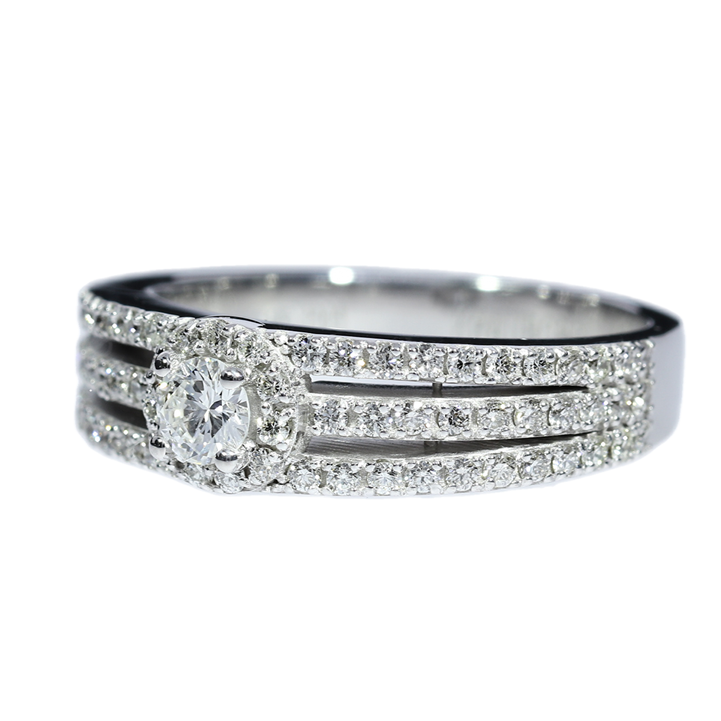 Diamond Engagement Ring - 18kt White Gold