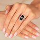 Elegant Diamond Ring - 18kt White Gold