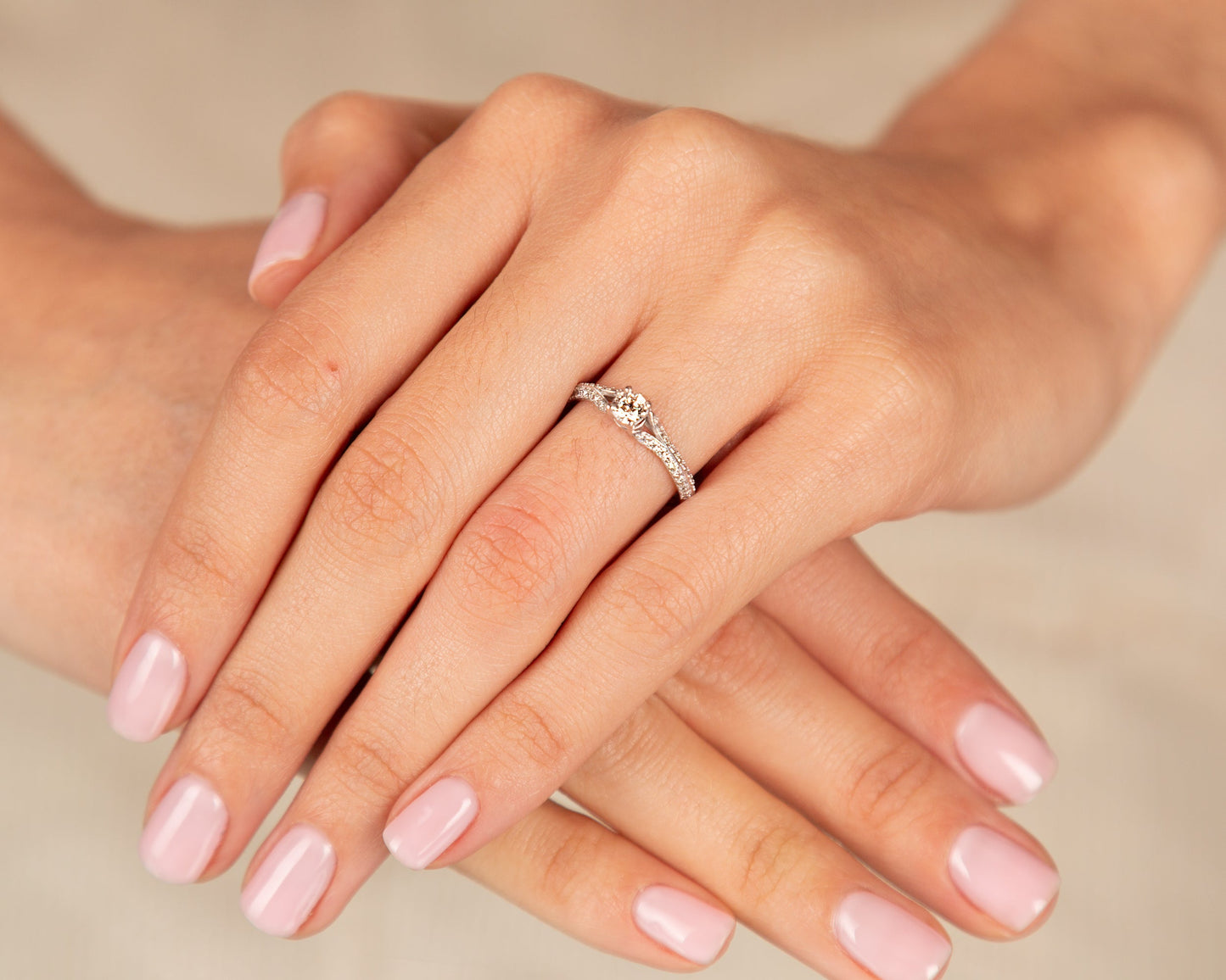 GIA Diamond Engagement Ring - 18kt White Gold