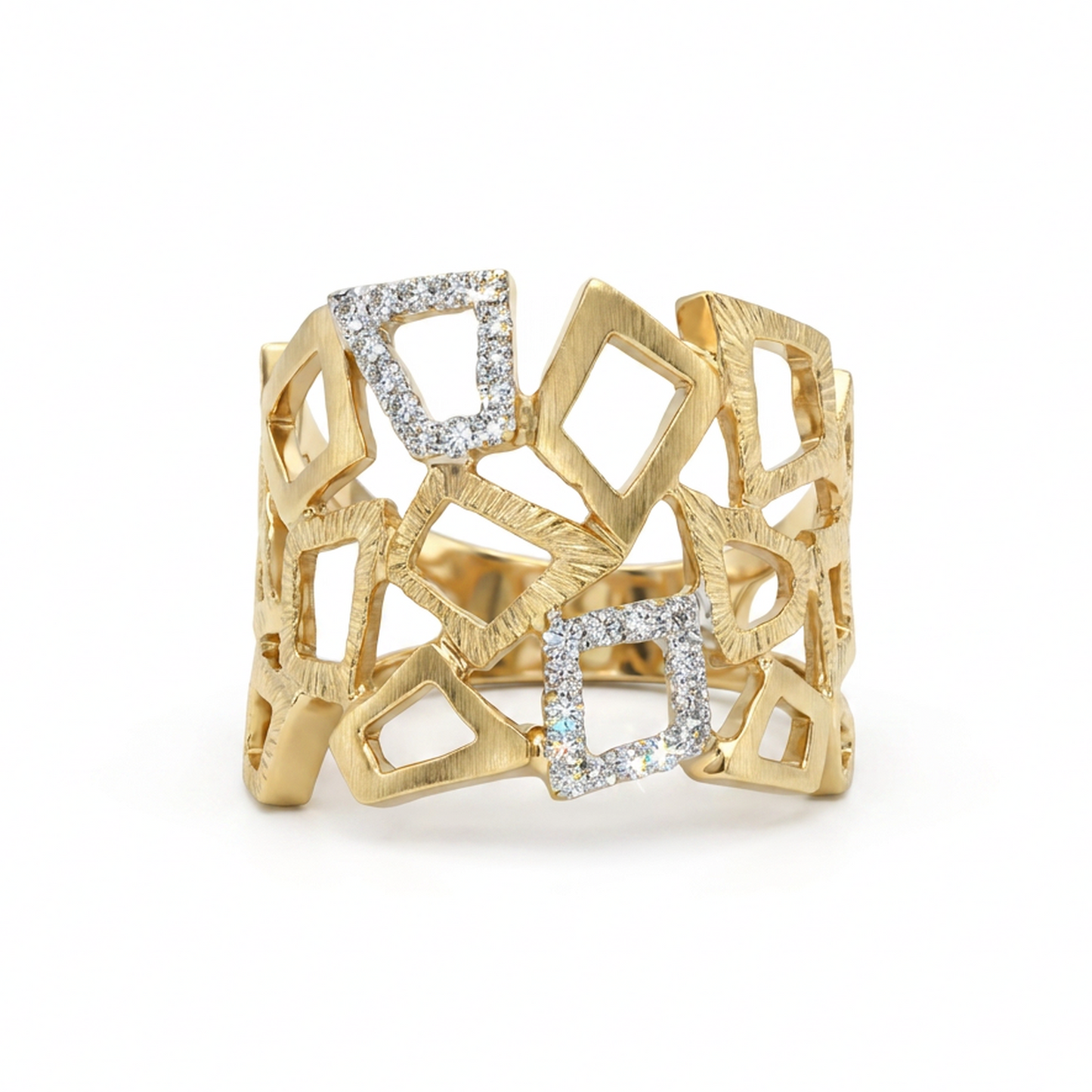 Natural Diamonds Ring - 14kt Yellow Gold
