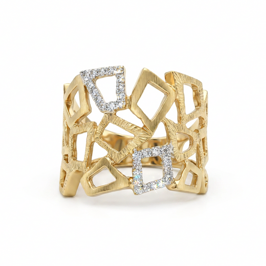 Natural Diamonds Ring - 14kt Yellow Gold