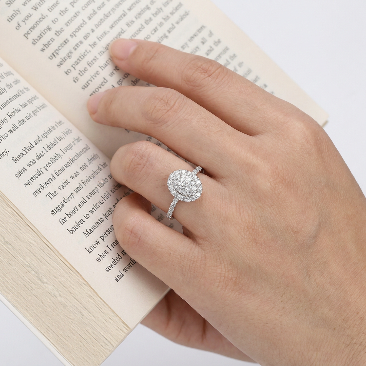Natural Diamond Ring - 18kt White Gold