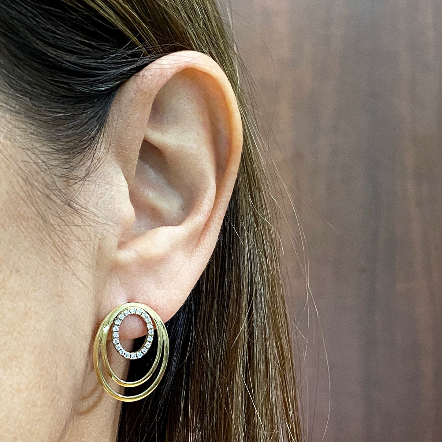 Diamond Earrings - 18kt Yellow Gold
