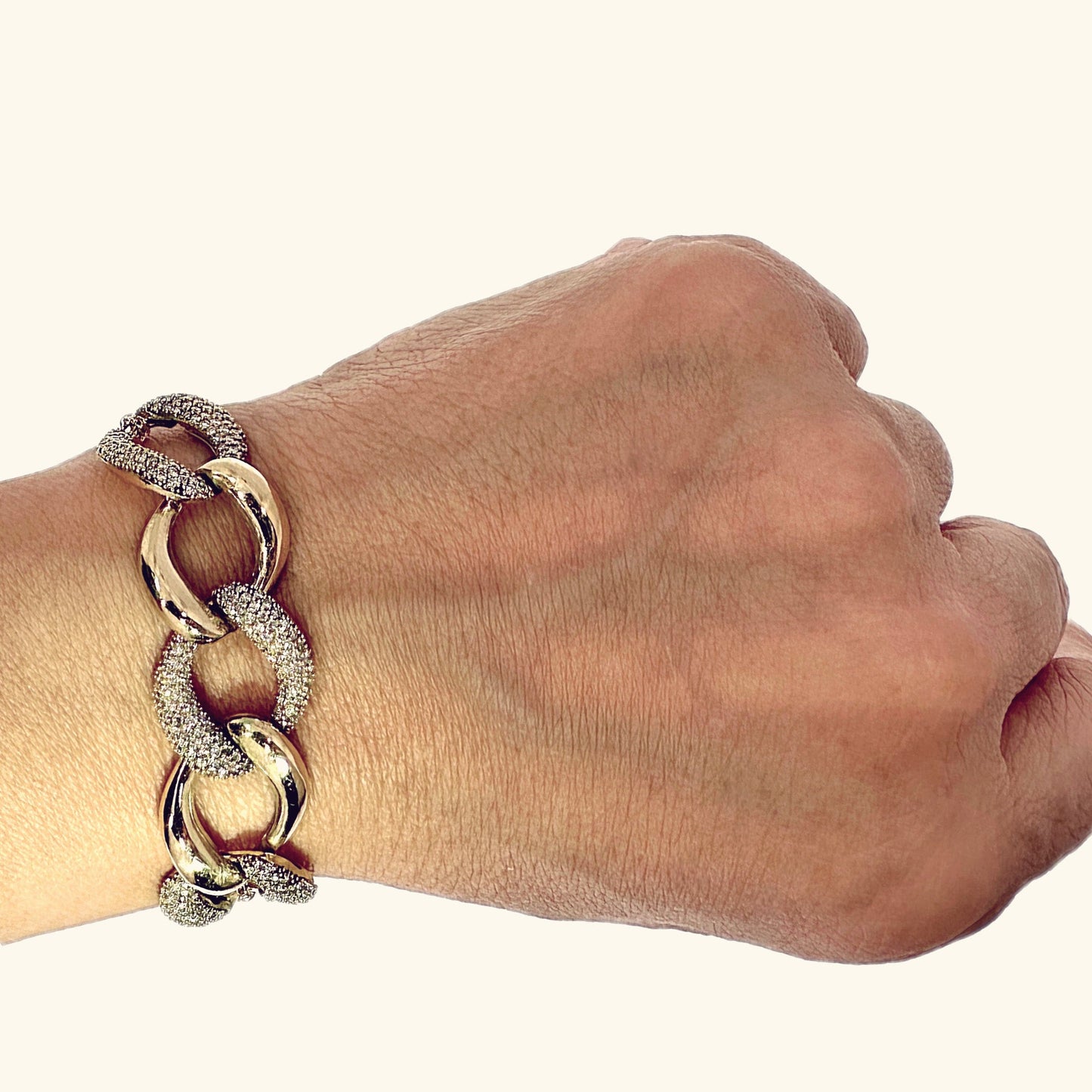 Diamond Bracelet - 18kt Yellow Gold