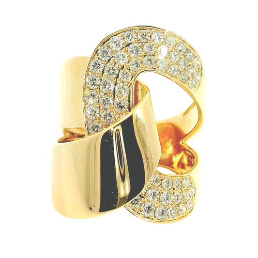 Elegant Gold and Diamond Ring