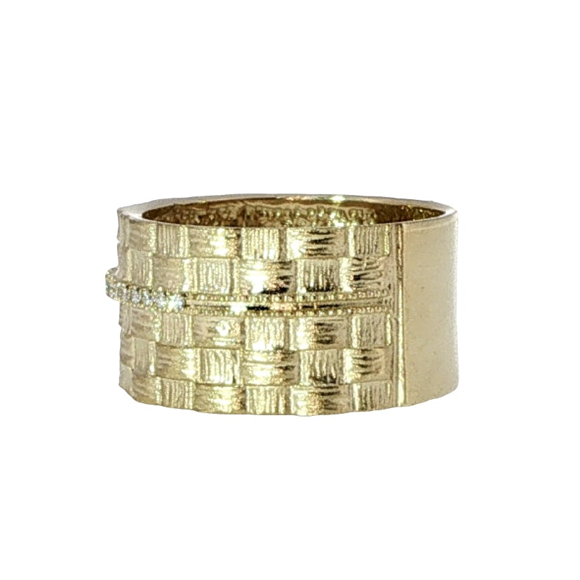 Natural Diamonds Ring - 14kt Yellow Gold