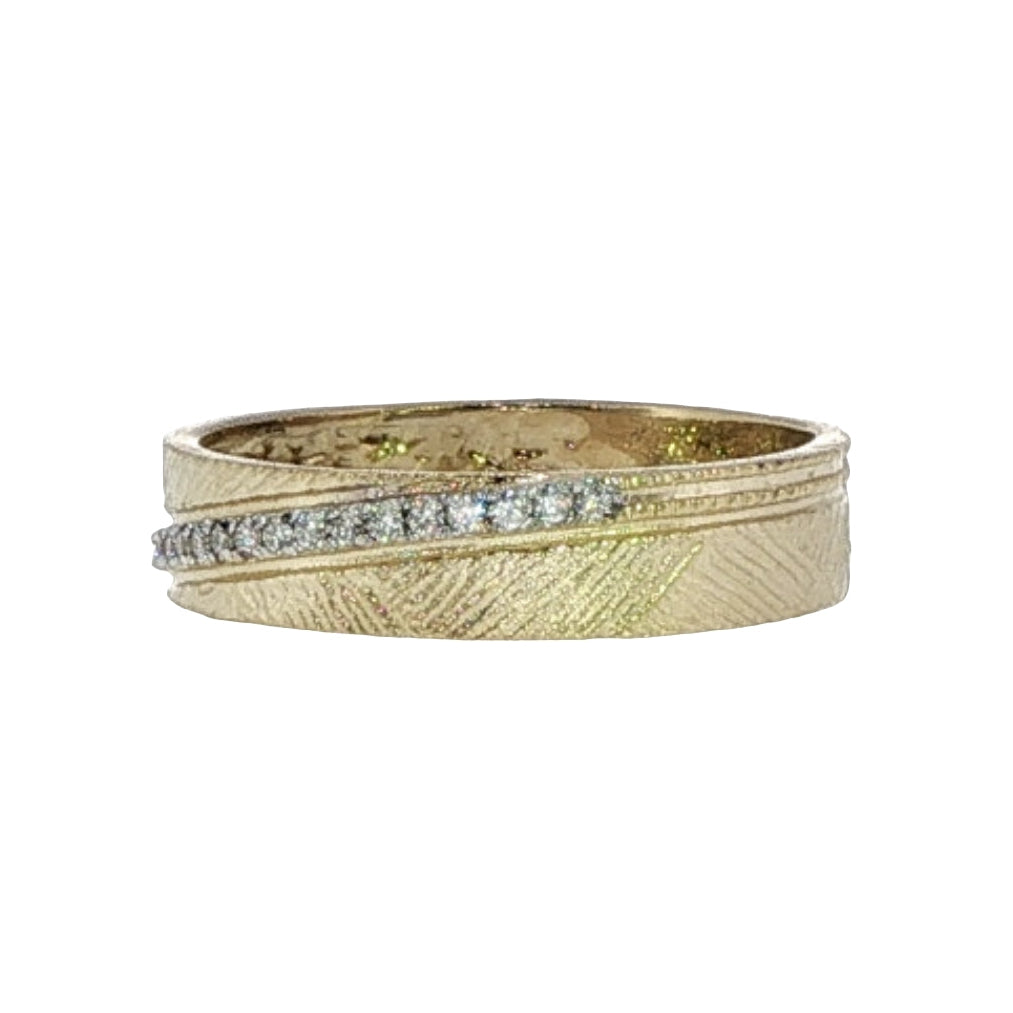 Natural Diamonds Ring - 14kt Yellow Gold