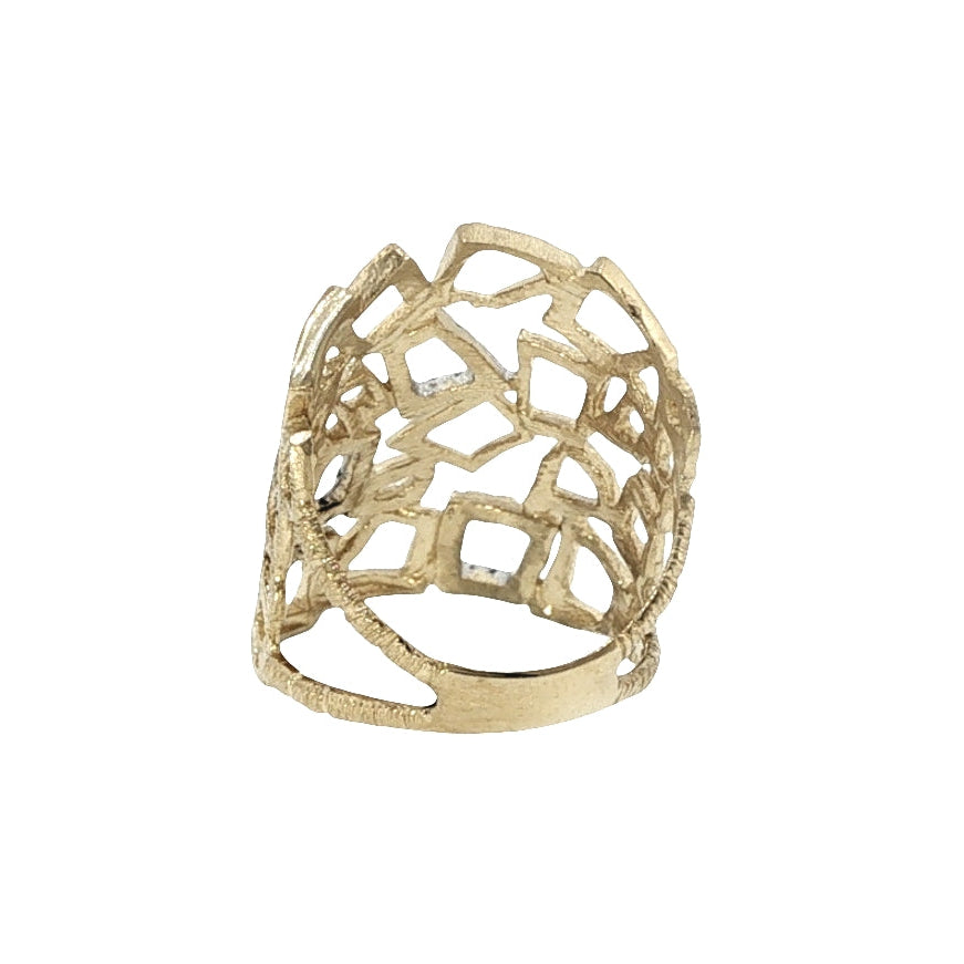 Natural Diamonds Ring - 14kt Yellow Gold