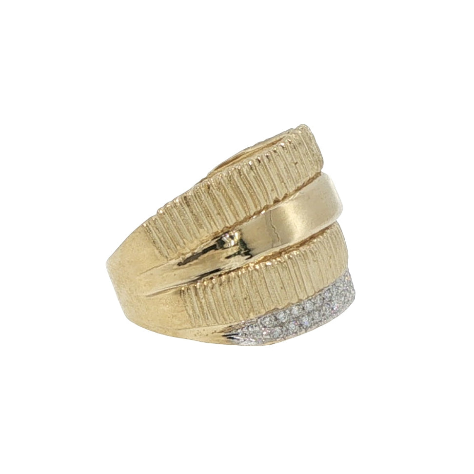 Natural Diamonds Ring - 14kt Yellow Gold