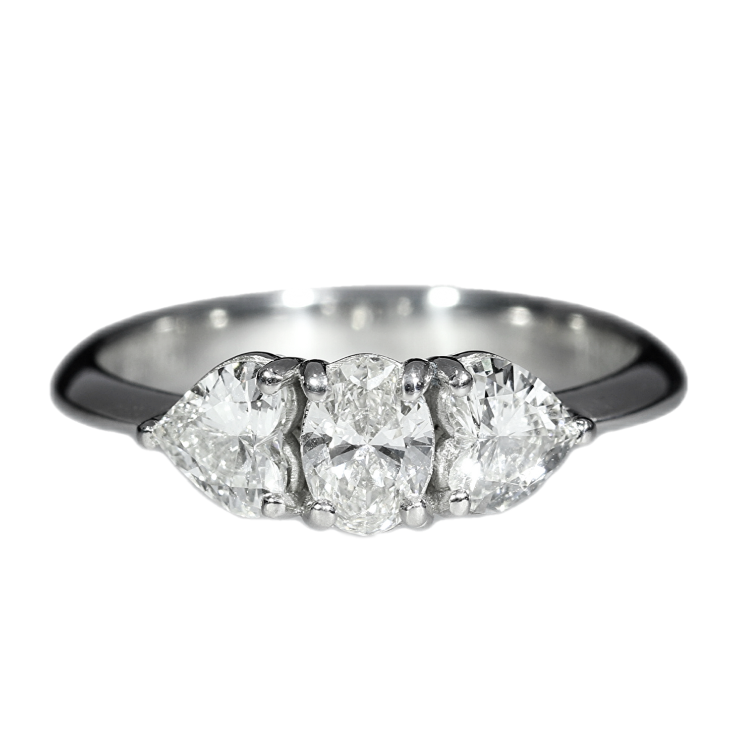GIA Diamond Engagement Ring - 18kt White Gold