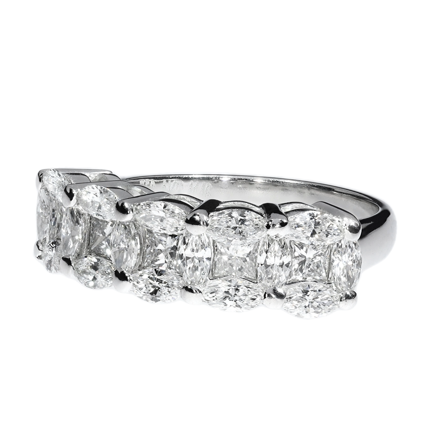 Natural Diamonds Engagement Ring - 18kt White Gold