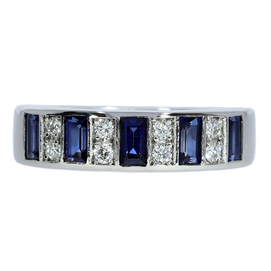 Sapphire and Diamond Ring - 18kt White Gold