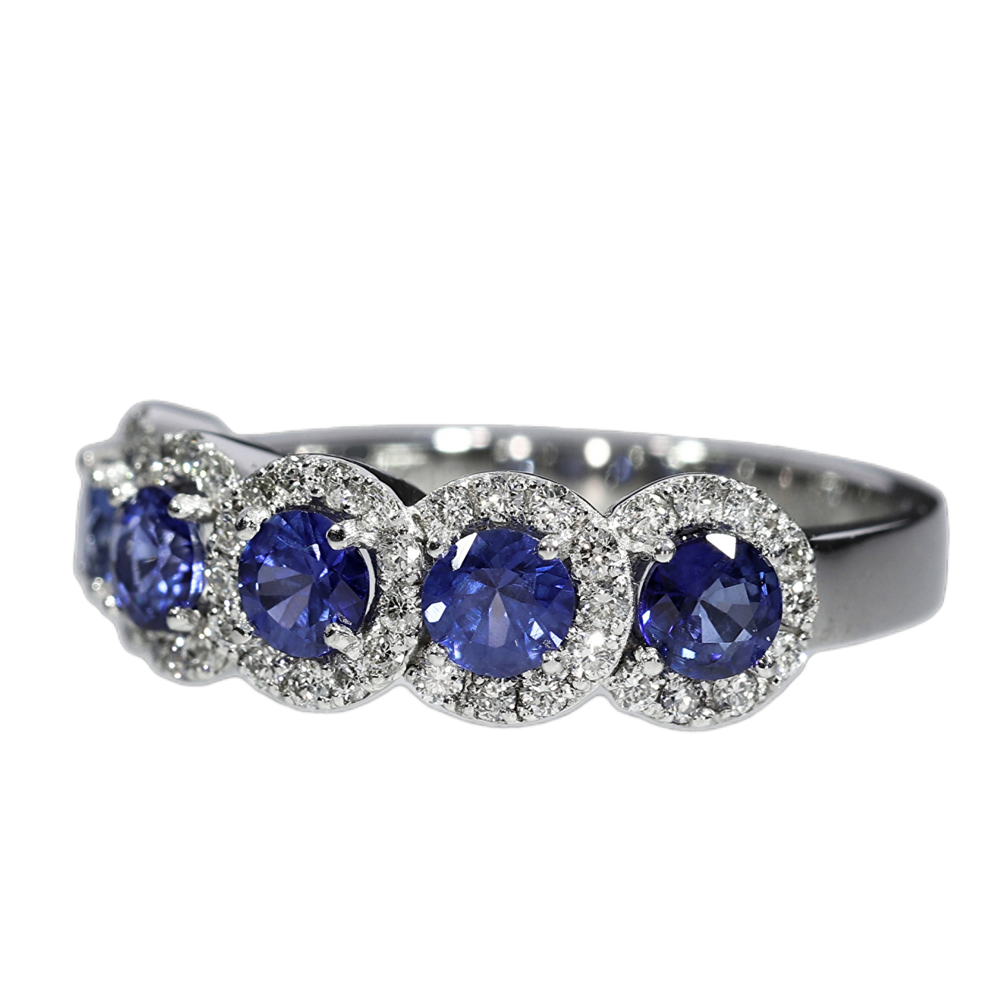 Elegant Sapphire and Diamond Ring - 18kt White Gold