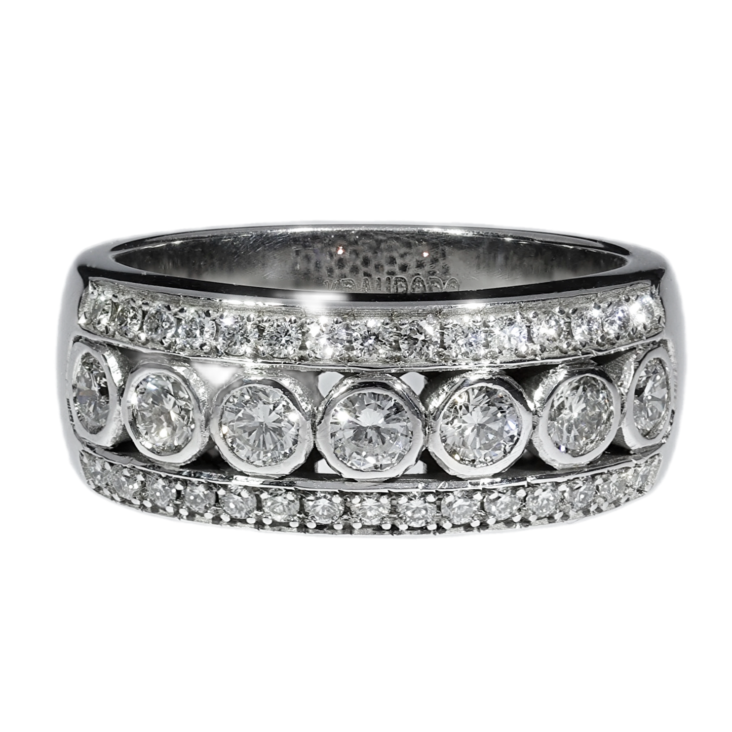 Diamond Engagement Ring - 18kt White Gold