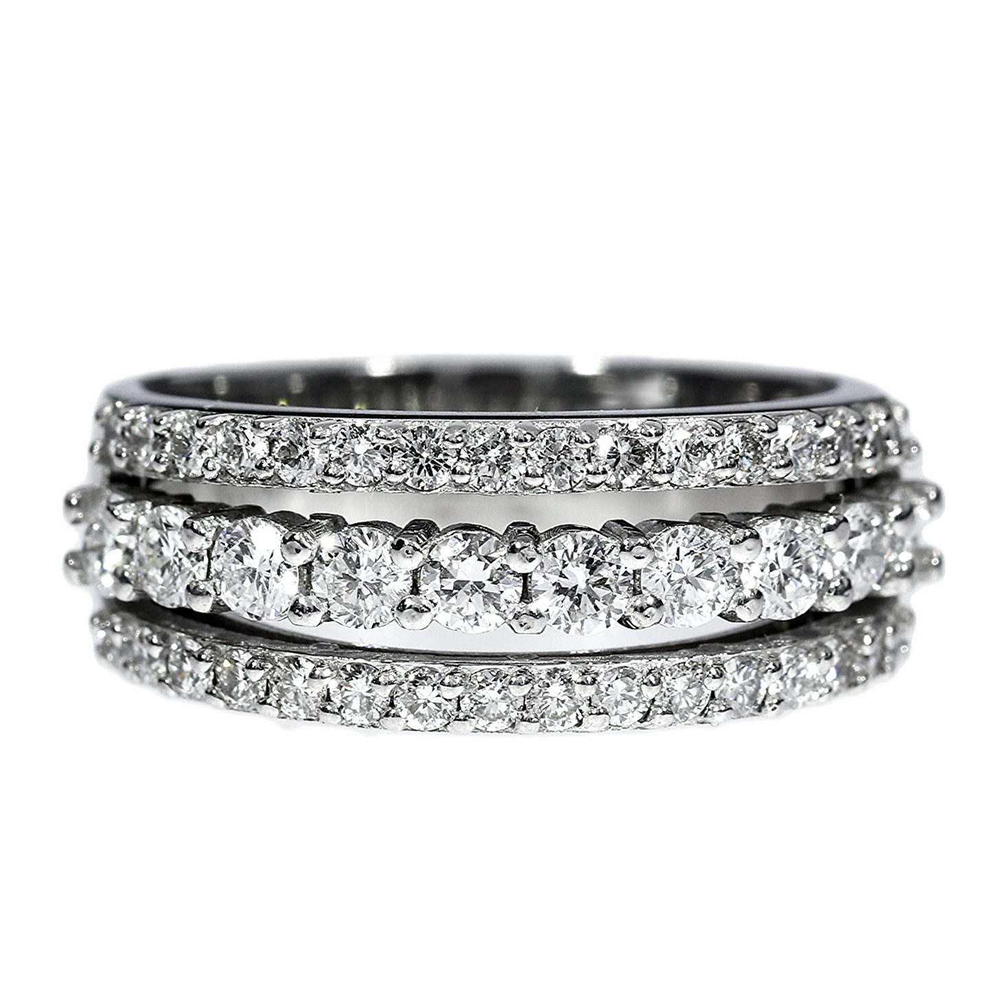 Diamond Engagement Ring - 18kt White Gold