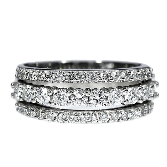 Diamond Engagement Ring - 18kt White Gold