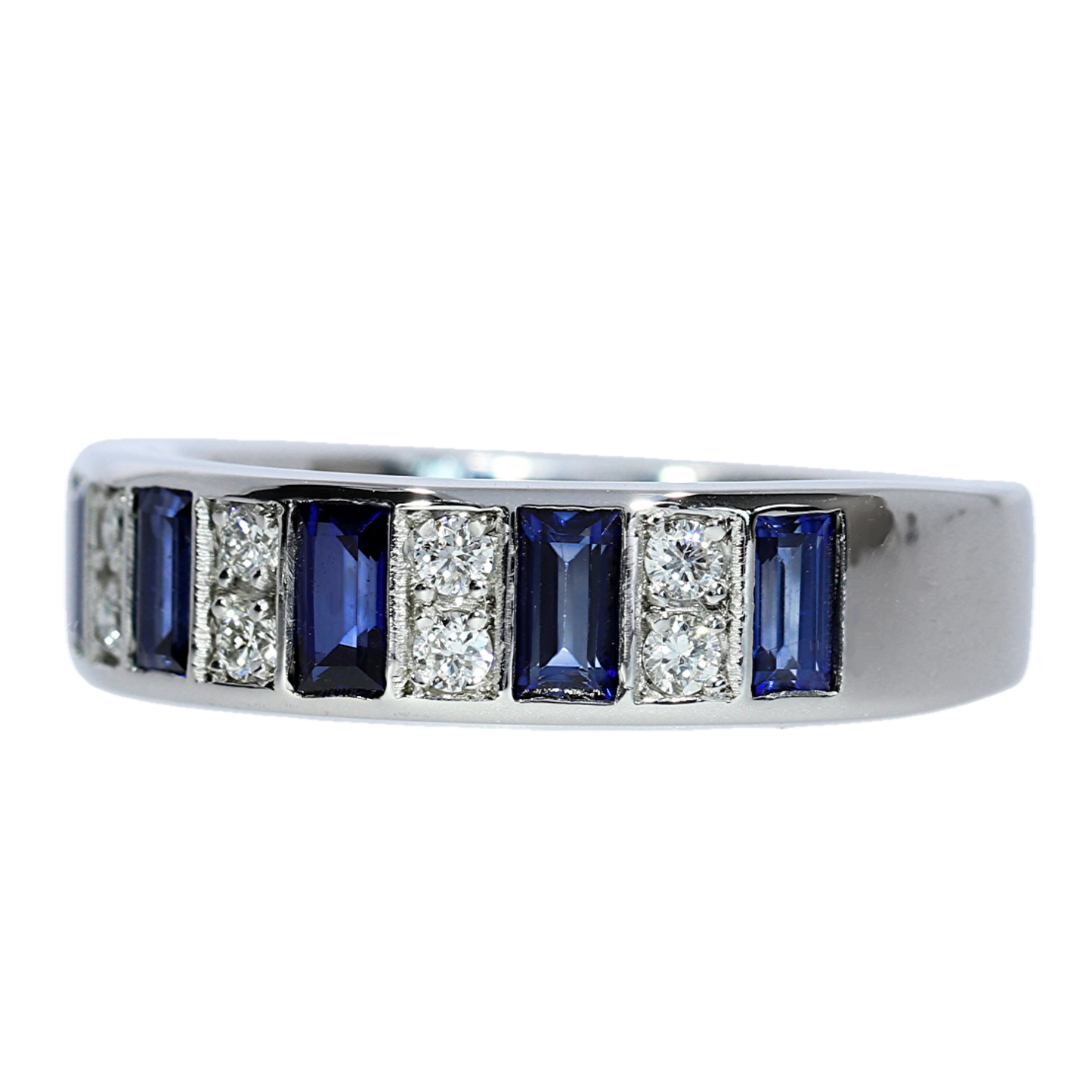 Sapphire and Diamond Ring - 18kt White Gold