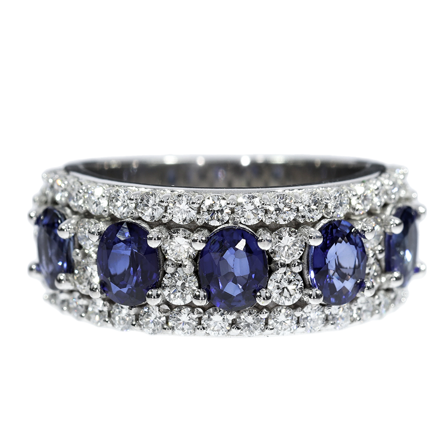 Elegant Sapphire and Diamond Ring - 18kt White Gold