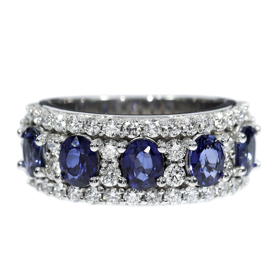 Elegant Sapphire and Diamond Ring - 18kt White Gold